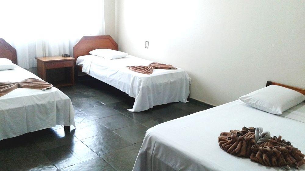 Iguacu Plaza Hotel ฟอสดูอีกวาซู ภายนอก รูปภาพ