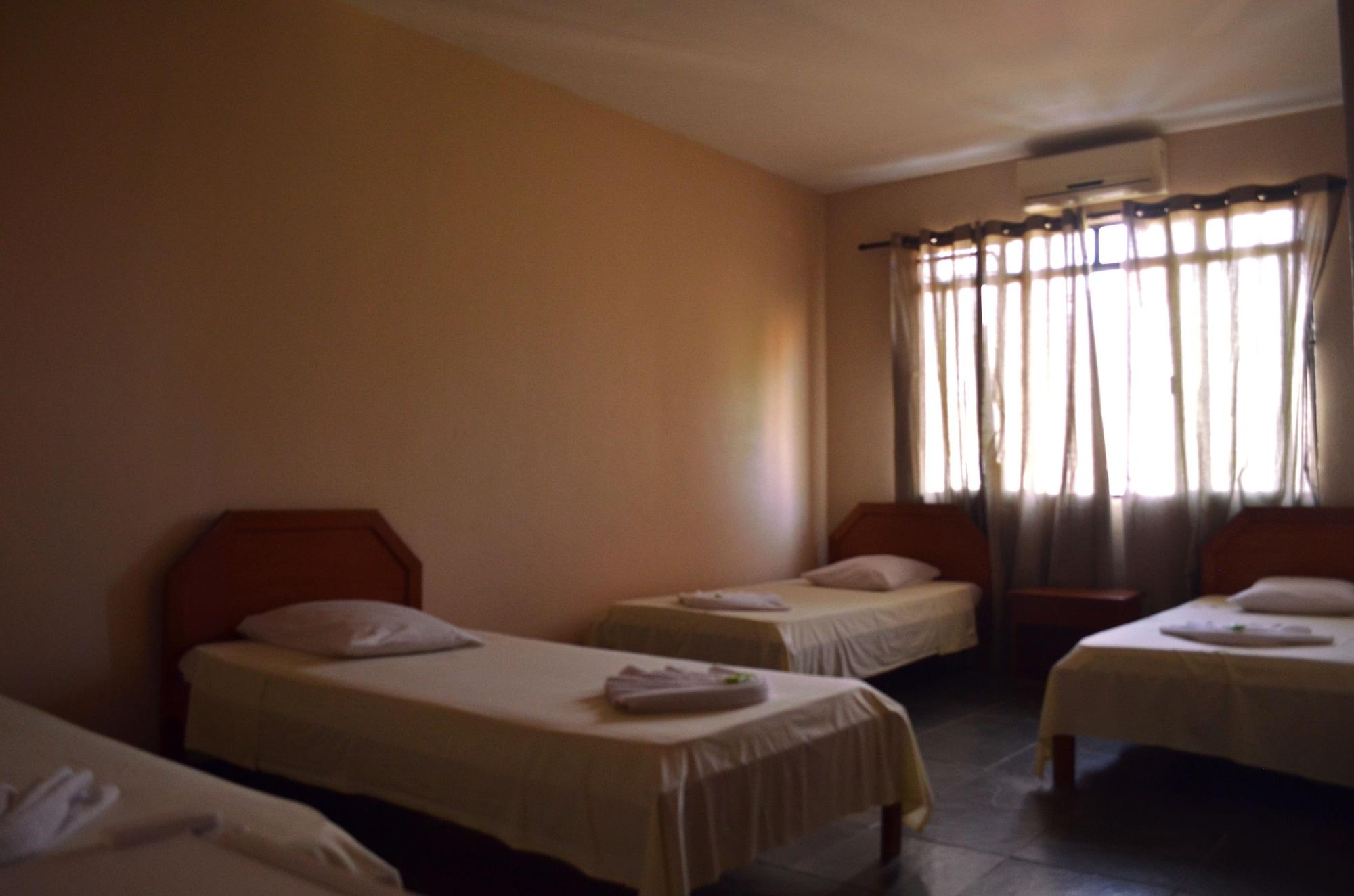 Iguacu Plaza Hotel ฟอสดูอีกวาซู ภายนอก รูปภาพ