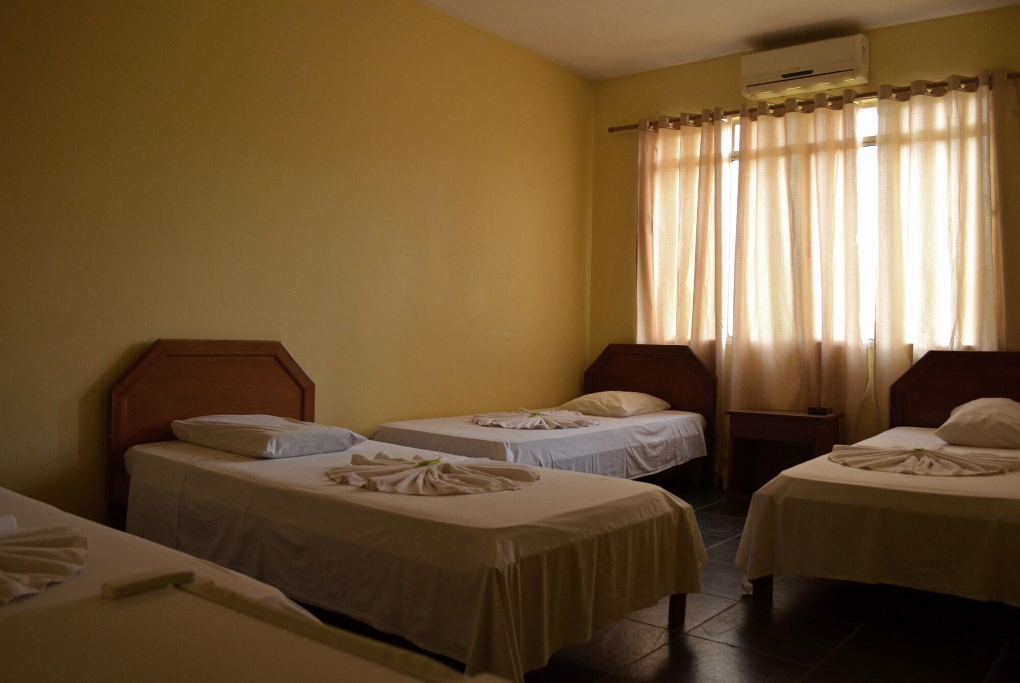 Iguacu Plaza Hotel ฟอสดูอีกวาซู ภายนอก รูปภาพ