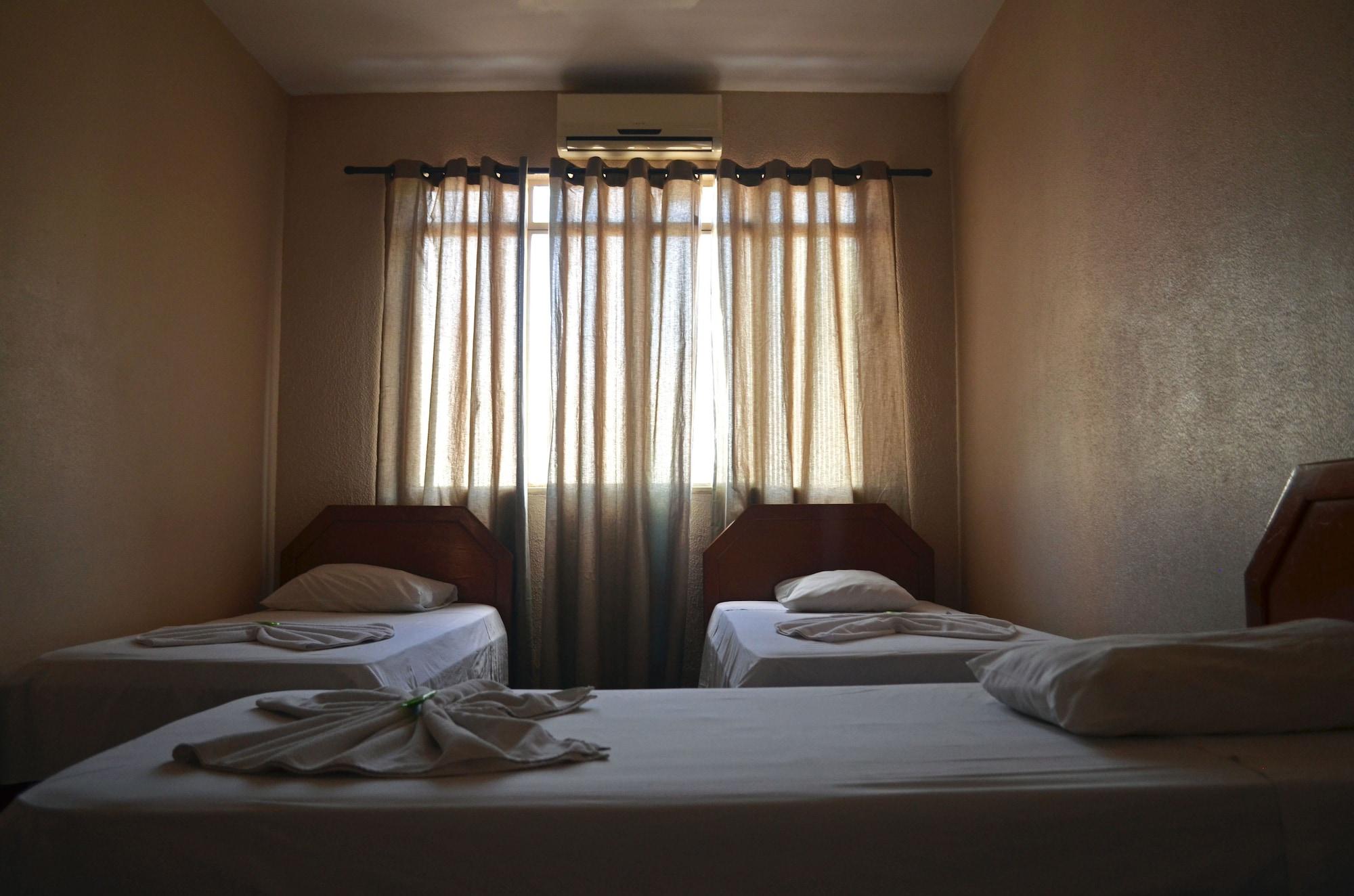 Iguacu Plaza Hotel ฟอสดูอีกวาซู ภายนอก รูปภาพ
