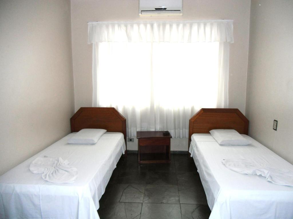 Iguacu Plaza Hotel ฟอสดูอีกวาซู ห้อง รูปภาพ